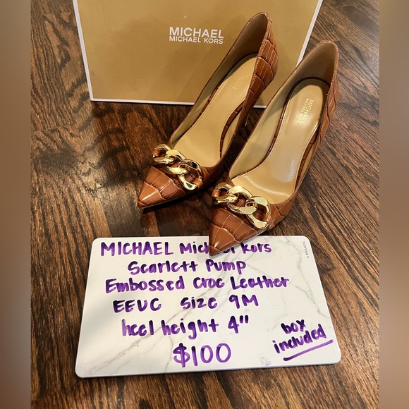 Michael Kors Scarlett Pump EEUC Size 9 - Picture 1 of 4